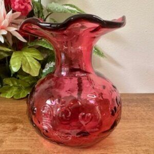 Vintage Rossi Artistic Glass Cranberry Vase Swirl Pattern Ruffled Rim – Heritage